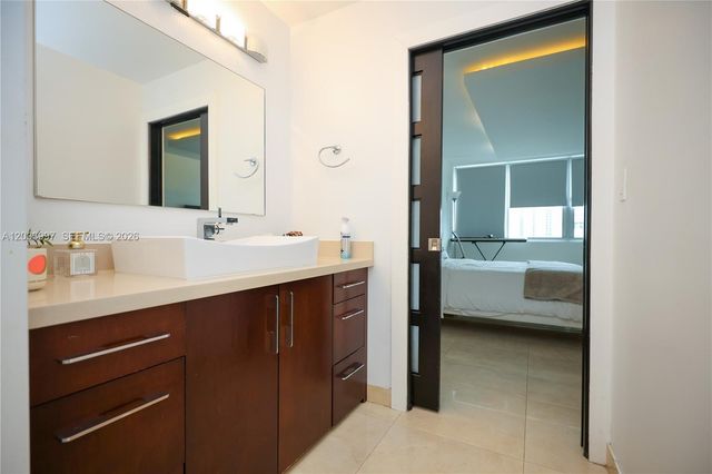 7135 Collins Ave 735, Miami Beach, FL 33141