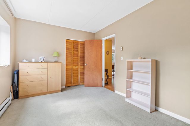 49 Windsor Dr 301, Holliston, MA 01746