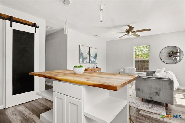 1848 W Bridge Street, New Braunfels, TX 78130