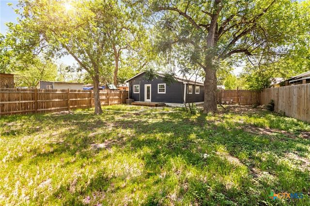 1848 W Bridge Street, New Braunfels, TX 78130