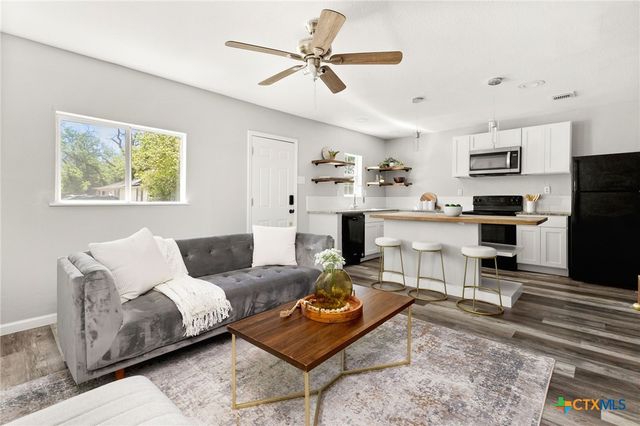 1848 W Bridge Street, New Braunfels, TX 78130