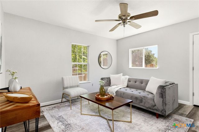 1848 W Bridge Street, New Braunfels, TX 78130