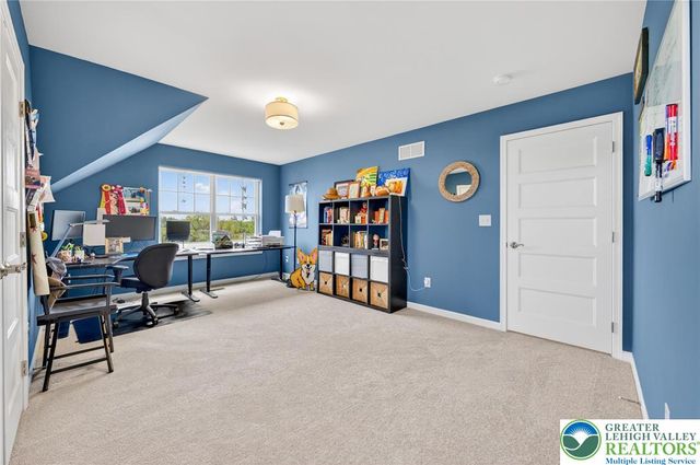 3525 Swabia Court, Lower Macungie Twp, PA 18062