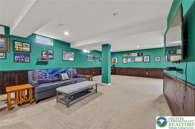 3525 Swabia Court, Lower Macungie Twp, PA 18062