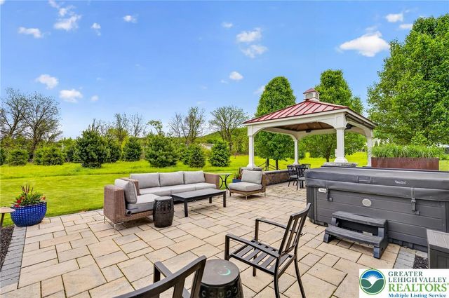 3525 Swabia Court, Lower Macungie Twp, PA 18062