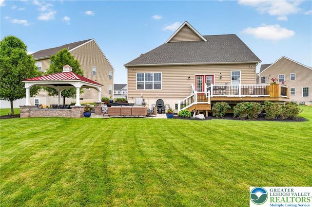 3525 Swabia Court, Lower Macungie Twp, PA 18062