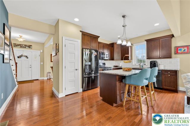 3525 Swabia Court, Lower Macungie Twp, PA 18062