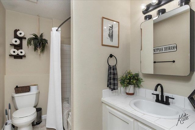 1971 ROSEWOOD DRIVE, North Pole, AK 99705