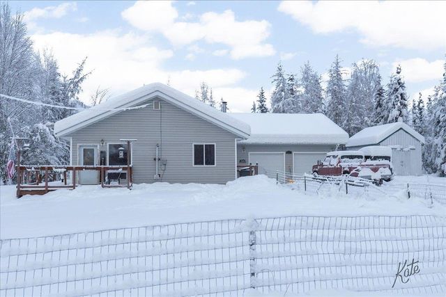 1971 ROSEWOOD DRIVE, North Pole, AK 99705