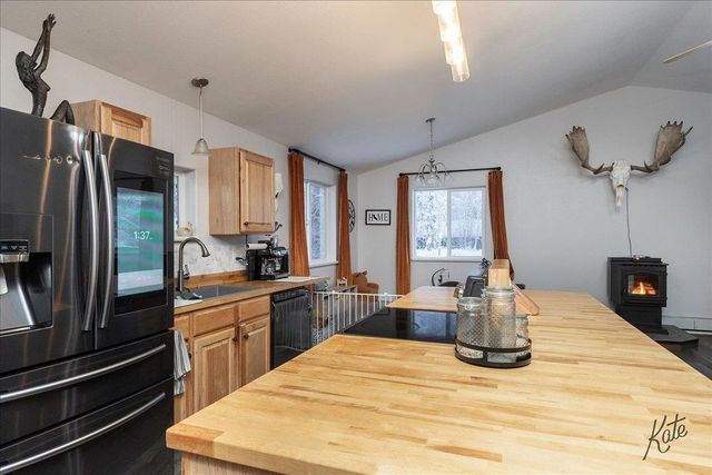 1971 ROSEWOOD DRIVE, North Pole, AK 99705