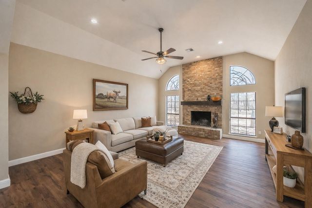 1325 N Katy Road, Elm Mott, TX 76640