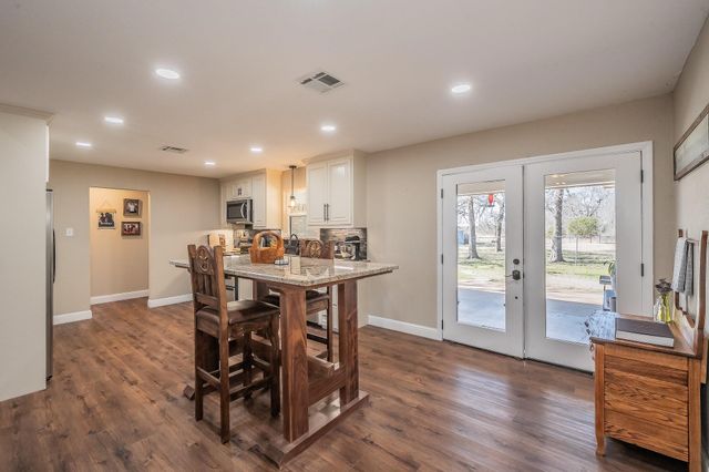 1325 N Katy Road, Elm Mott, TX 76640