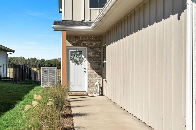 132 N Gowen St, Goddard, KS 67052