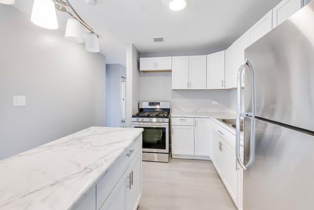 7854 S South Shore Drive 502, Chicago, IL 60649