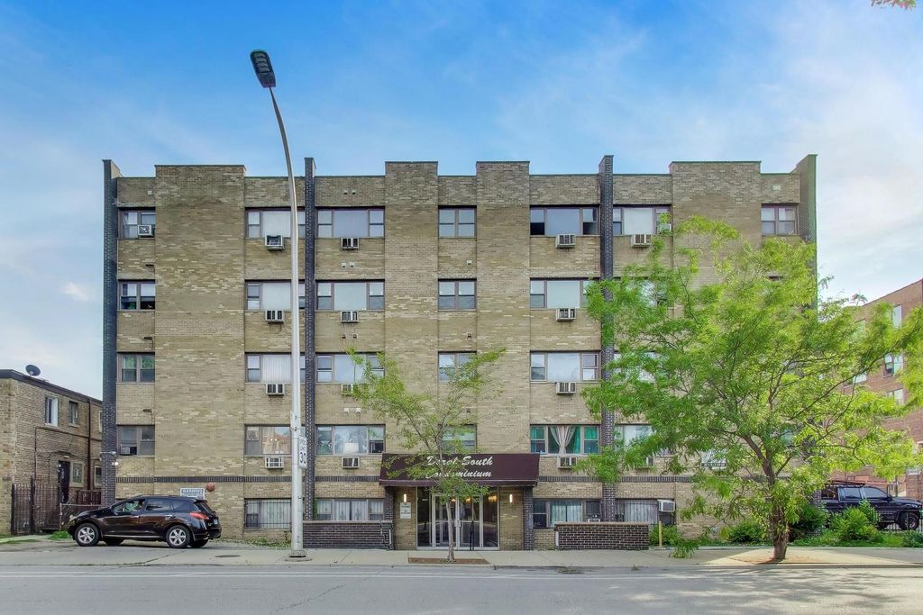 7854 S South Shore Drive 502, Chicago, IL 60649