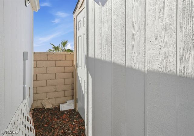 3250 Mirador Street, Laughlin, NV 89029