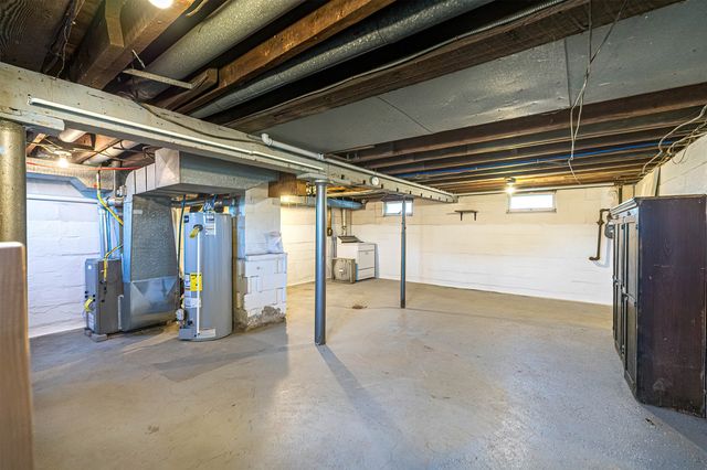 1437 W 40TH Street, Erie, PA 16509