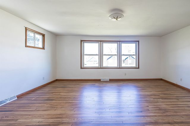 1437 W 40TH Street, Erie, PA 16509