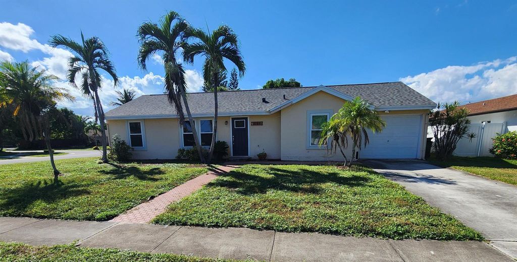 3789 Beresford Road E, West Palm Beach, FL 33417