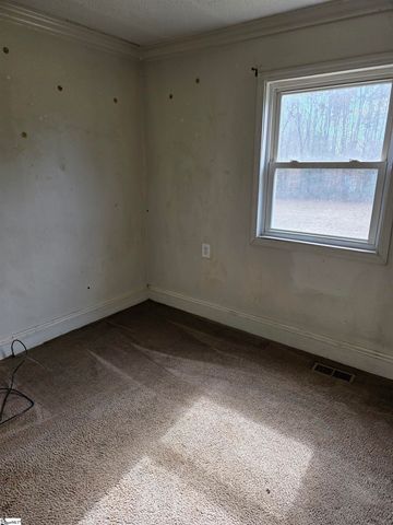 12 Scott Drive, Greenville, SC 29611