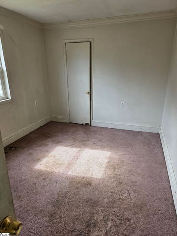 12 Scott Drive, Greenville, SC 29611