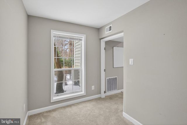 10114 OAKTON TERRACE RD, Oakton, VA 22124