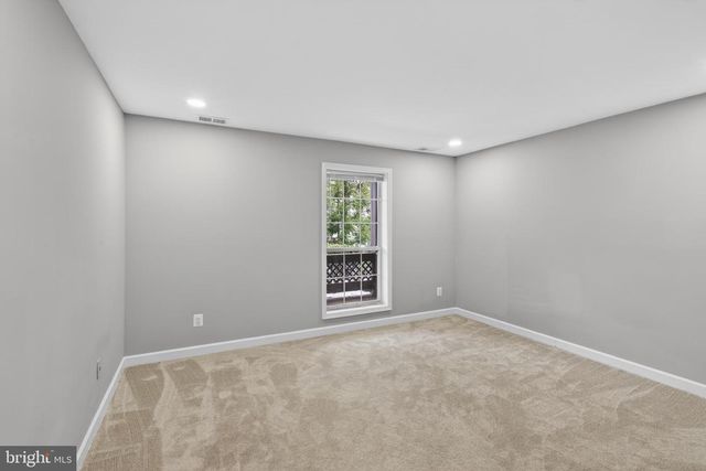 10114 OAKTON TERRACE RD, Oakton, VA 22124