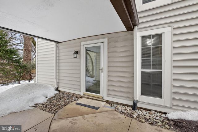 10114 OAKTON TERRACE RD, Oakton, VA 22124