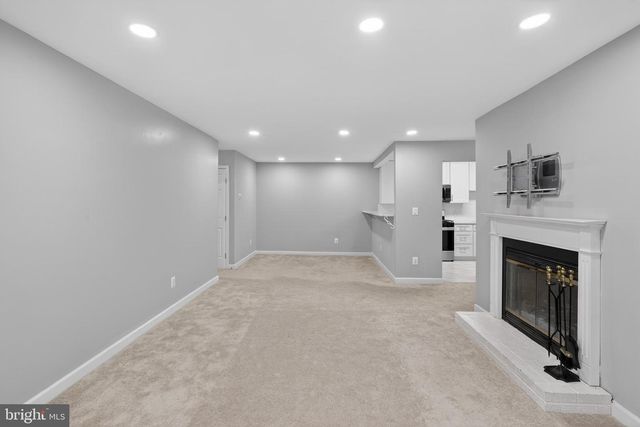 10114 OAKTON TERRACE RD, Oakton, VA 22124