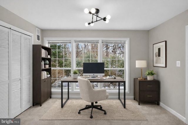 10114 OAKTON TERRACE RD, Oakton, VA 22124