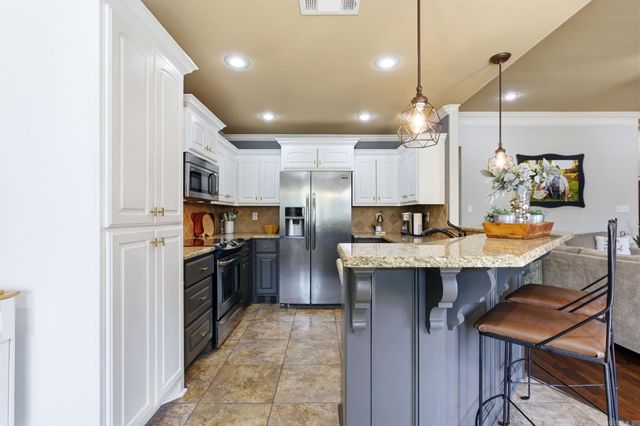 6088 Castle Rock Drive, Benton, AR 72019