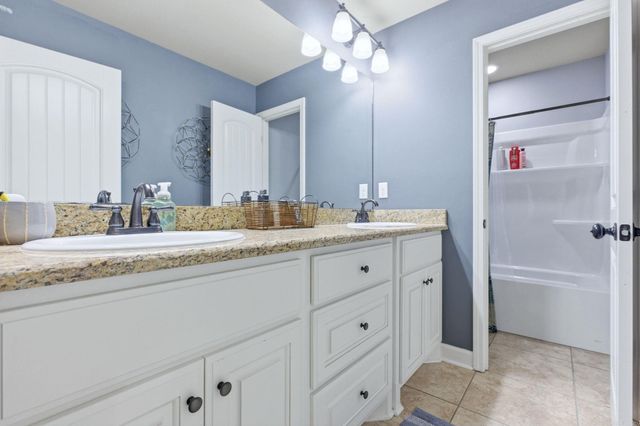 6088 Castle Rock Drive, Benton, AR 72019