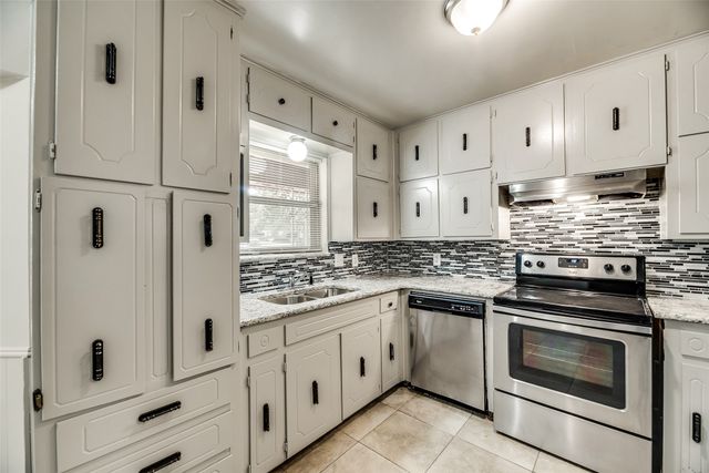 8113 Starnes Road, North Richland Hills, TX 76182