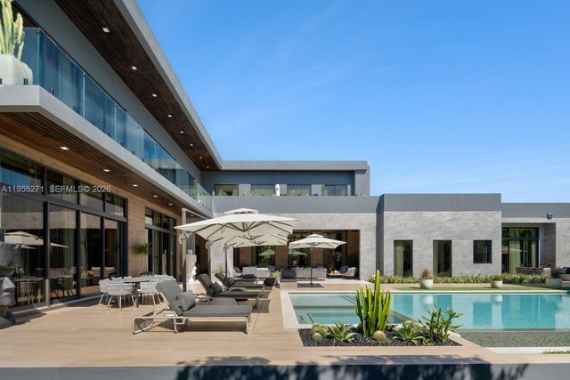 5900 SW 129th Ter, Pinecrest, FL 33156