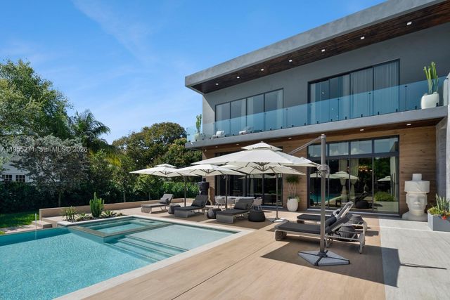 5900 SW 129th Ter, Pinecrest, FL 33156