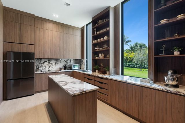 5900 SW 129th Ter, Pinecrest, FL 33156