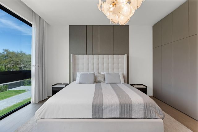 5900 SW 129th Ter, Pinecrest, FL 33156