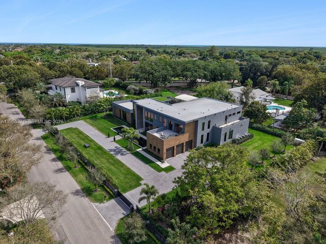 5900 SW 129th Ter, Pinecrest, FL 33156