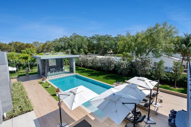 5900 SW 129th Ter, Pinecrest, FL 33156