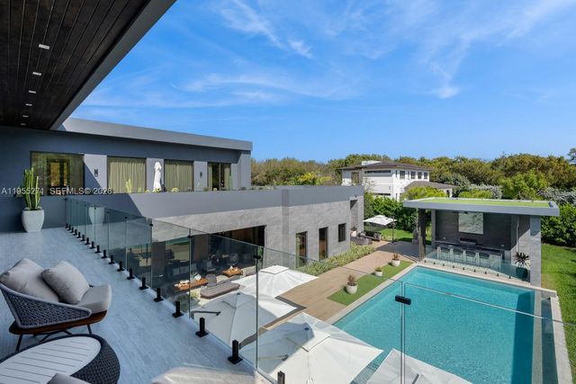 5900 SW 129th Ter, Pinecrest, FL 33156