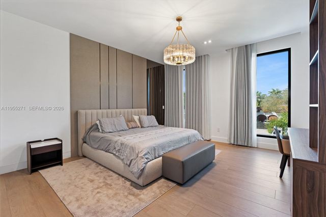 5900 SW 129th Ter, Pinecrest, FL 33156