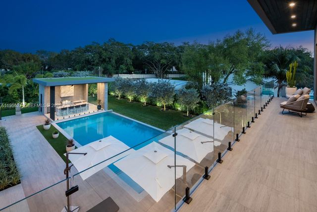 5900 SW 129th Ter, Pinecrest, FL 33156