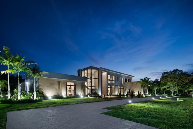 5900 SW 129th Ter, Pinecrest, FL 33156