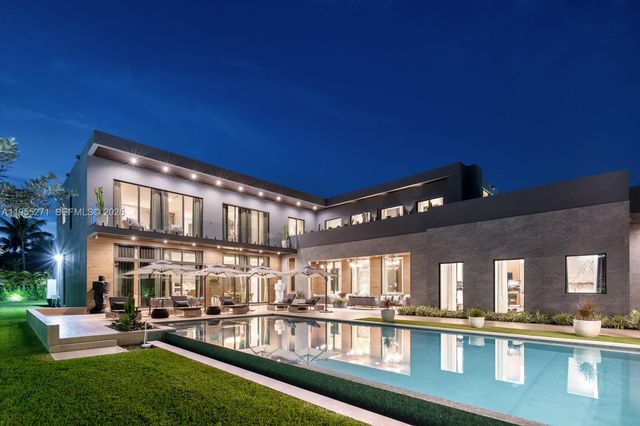 5900 SW 129th Ter, Pinecrest, FL 33156