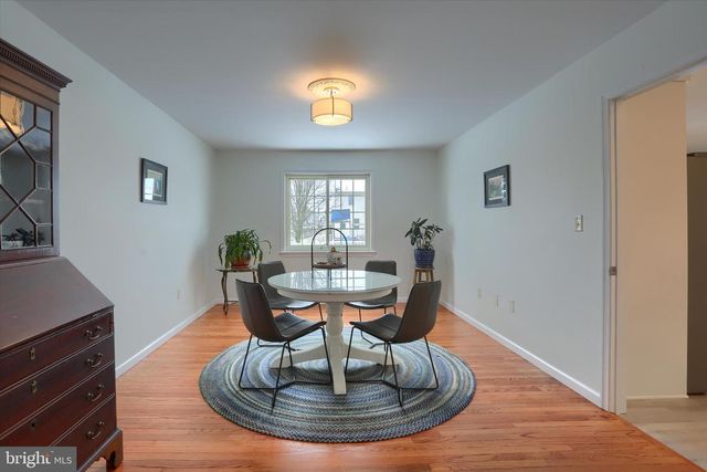 1147 CASPIAN DR, York, PA 17404