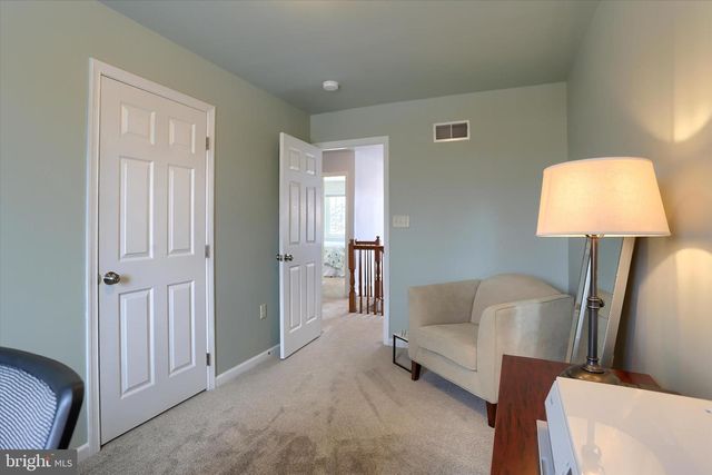 1147 CASPIAN DR, York, PA 17404