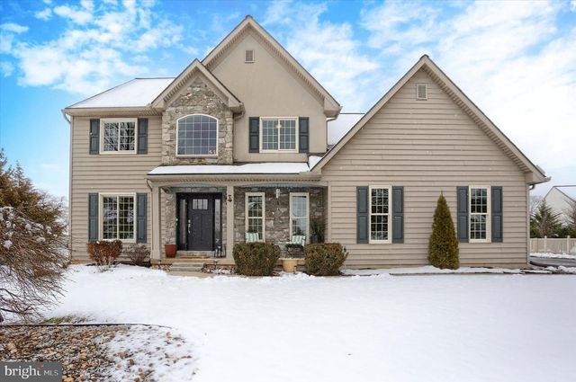 1147 CASPIAN DR, York, PA 17404