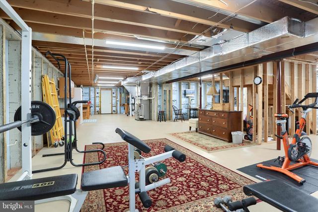 1147 CASPIAN DR, York, PA 17404