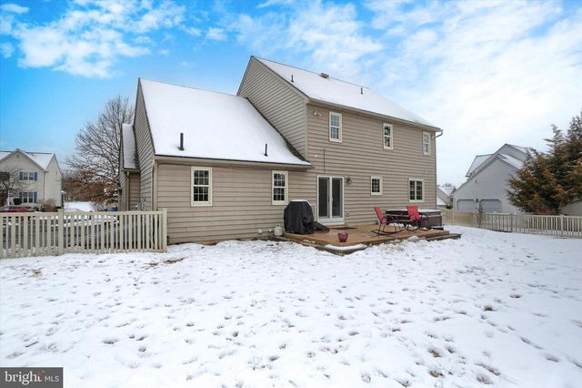 1147 CASPIAN DR, York, PA 17404