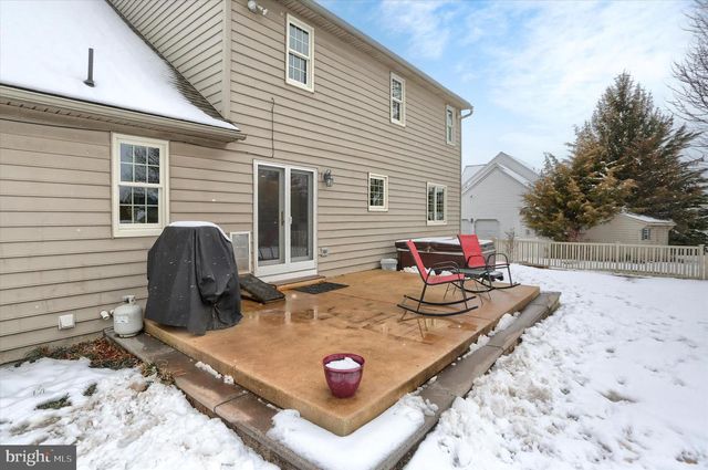 1147 CASPIAN DR, York, PA 17404